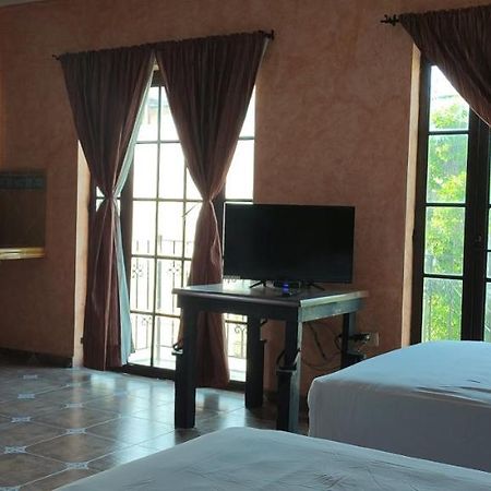Alux Rooms Playa del Carmen Esterno foto
