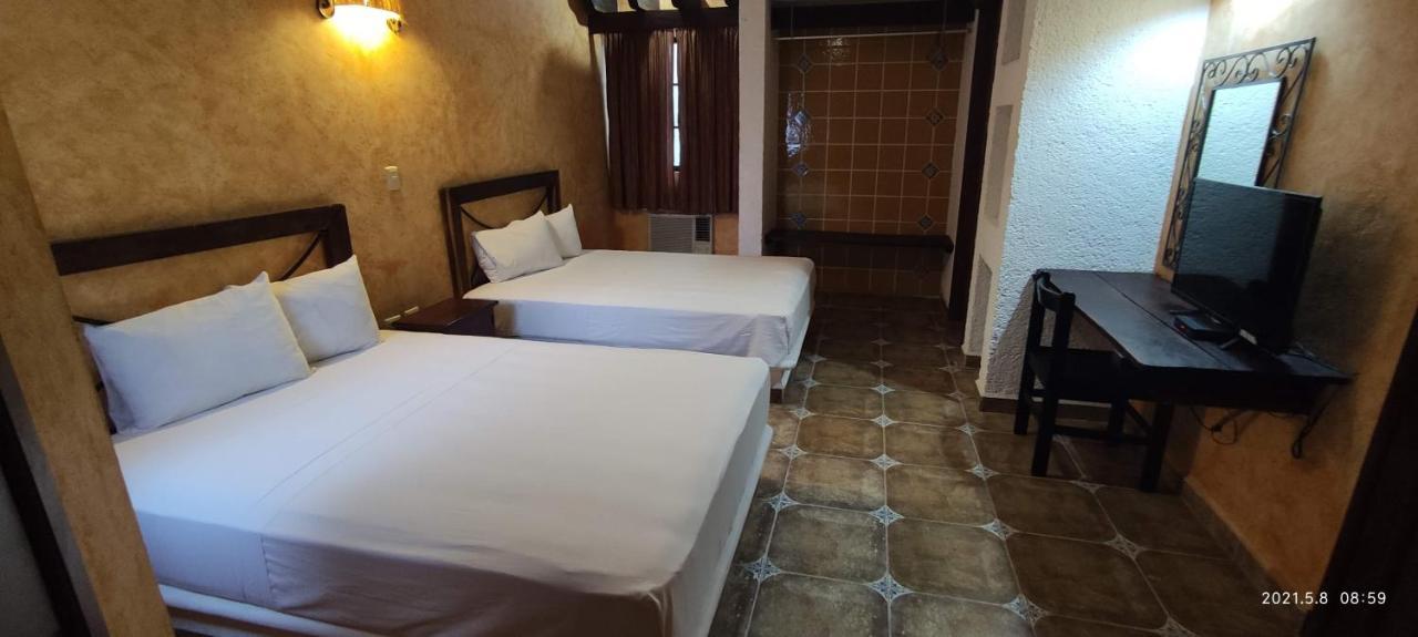 Alux Rooms Playa del Carmen Esterno foto